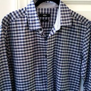 Hugo Boss Mens dress shirt- Medium Navy Blue White